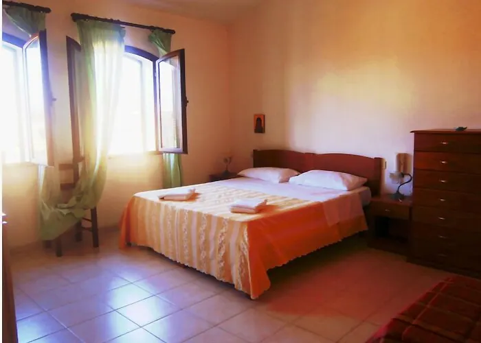 Smeraldo Affitta 招待所 3*