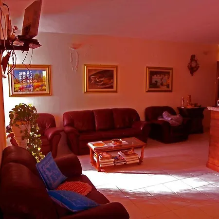 Smeraldo Affitta Isola Rossa (Sassari)